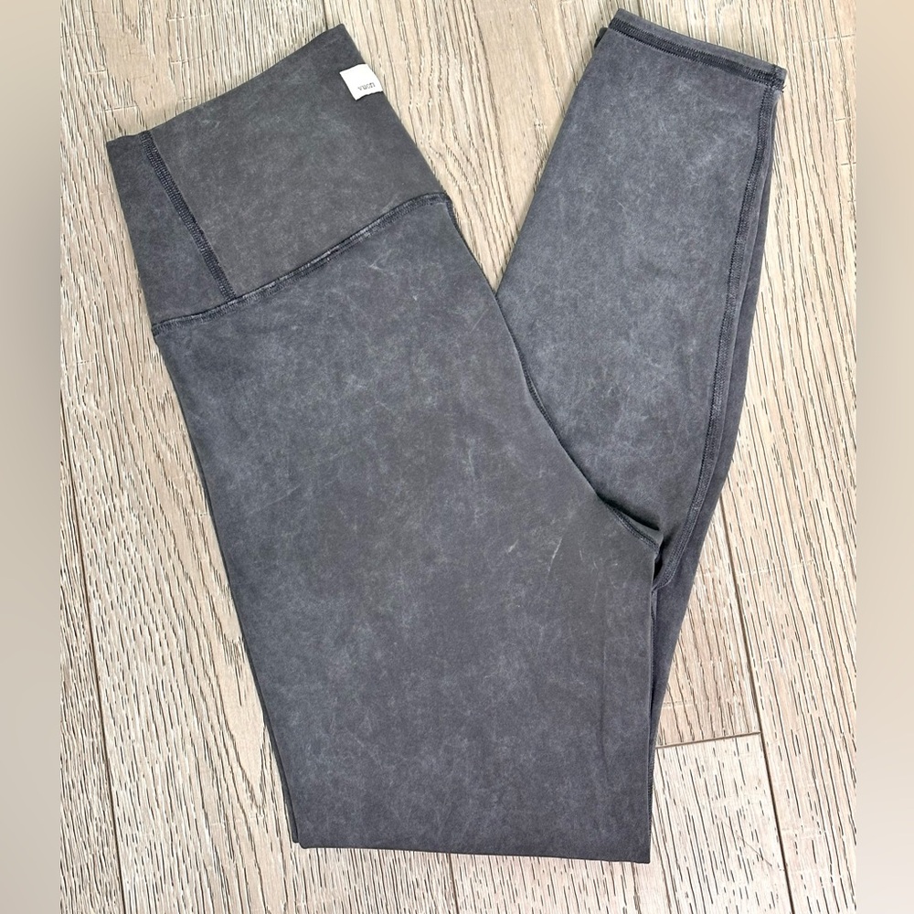 Vuori Washed Studio Legging - Washed
Charcoal SzSmall